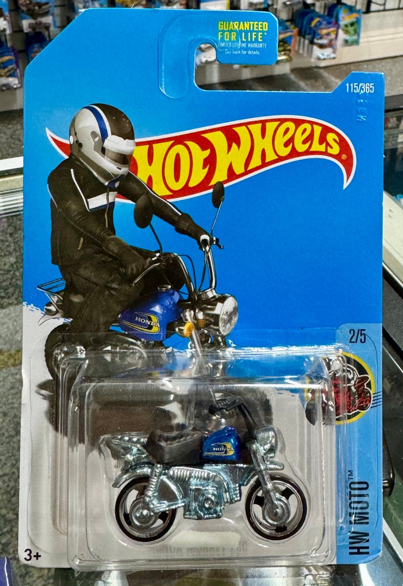 Load image into Gallery viewer, 2016 Hot Wheels Honda Monkey Z50 HW Moto Series Red or Blue - American Stanced

