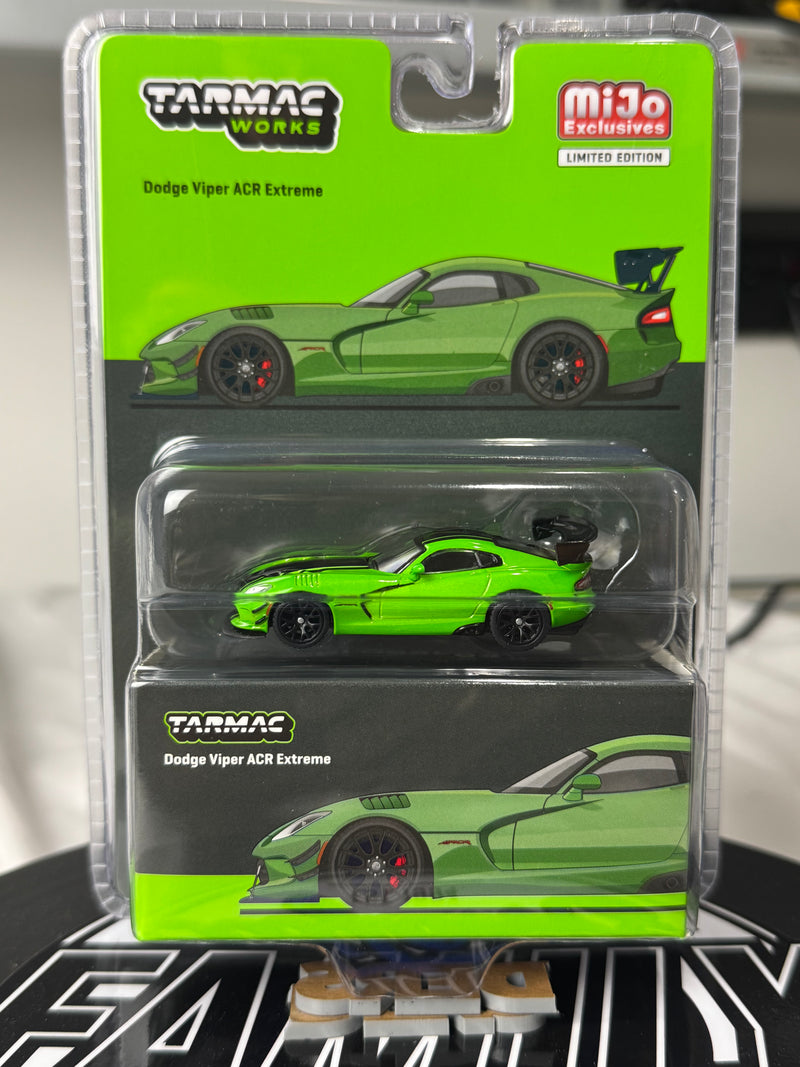 Load image into Gallery viewer, Tarmac Works Dodge Viper ACR Extreme Green Metallic
