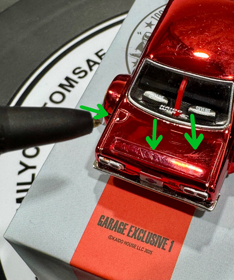 Load image into Gallery viewer, Kaido House Garage Venice Exclusive KHMG193 Red Hako LTDEDN (Scuff / Chip) Paint
