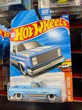 Hot Wheels '83 Chevy Silverado Baby Blue #157
