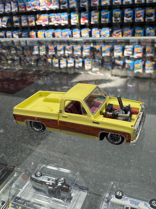 Custom 1972 Chevrolet Cheyenne Super 20 - American Stanced