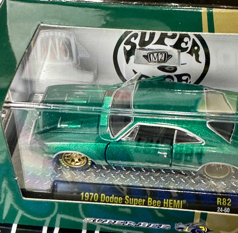 Load image into Gallery viewer, M2 Machines &#39;70 Dodge Super Bee Green &amp; Gold - American Stanced

